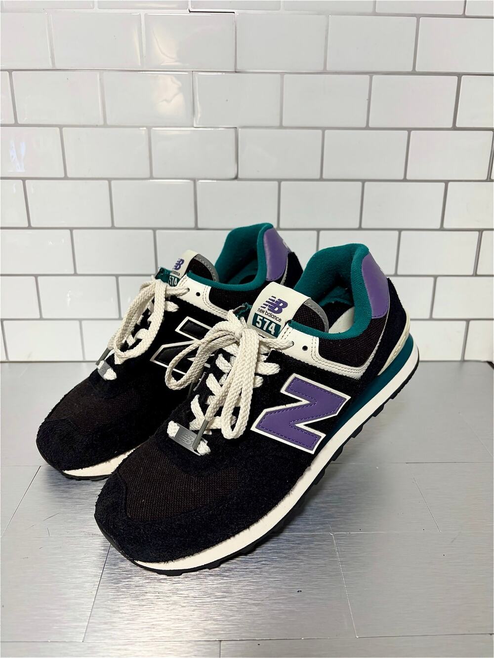 New Balance 574 U574LV2 Black Purple Teal Sneakers Men’s 8.5 / Women’s 10